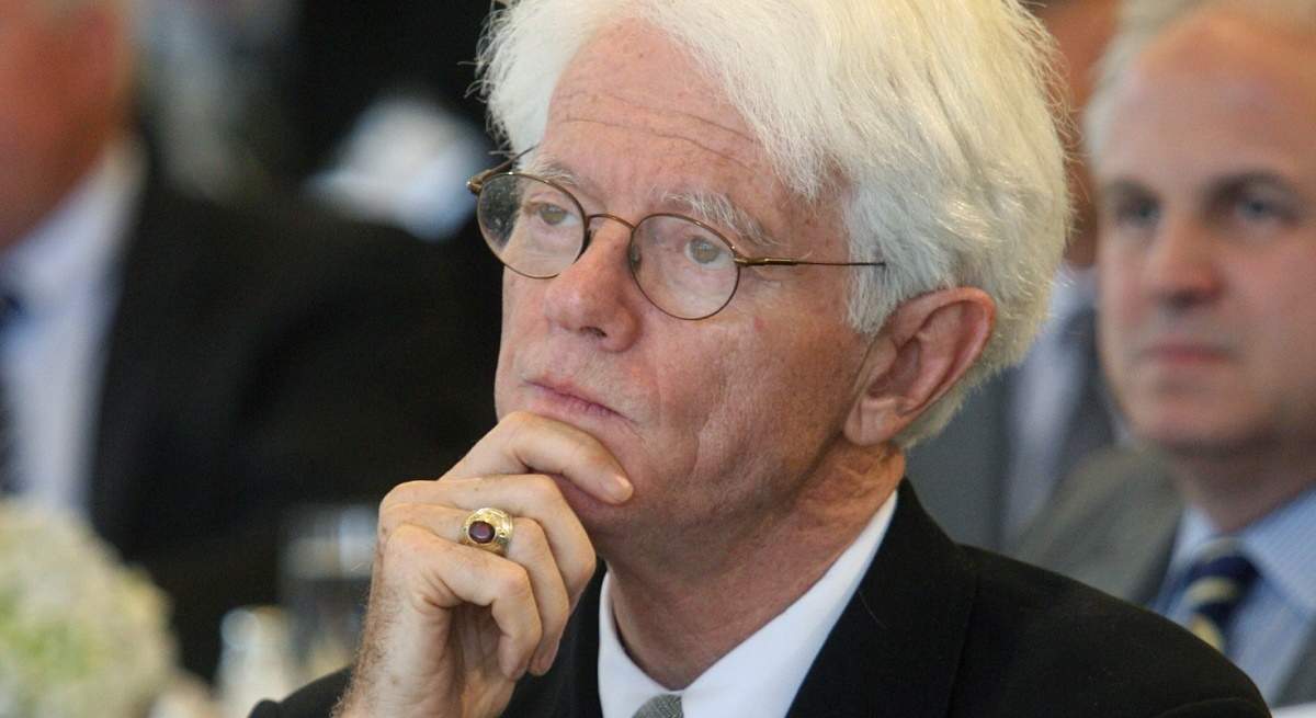 Peter Lynch
